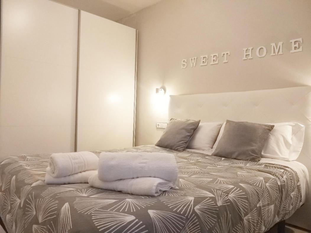 Family Deluxe Apartment Beach Кастельдефельс Экстерьер фото