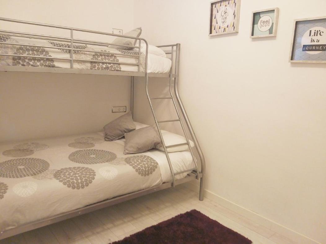 Family Deluxe Apartment Beach Кастельдефельс Экстерьер фото